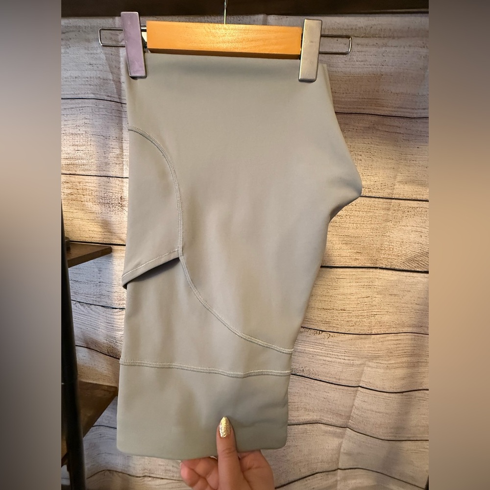 Lululemon Athletica Gray Women's Leggings Size 14